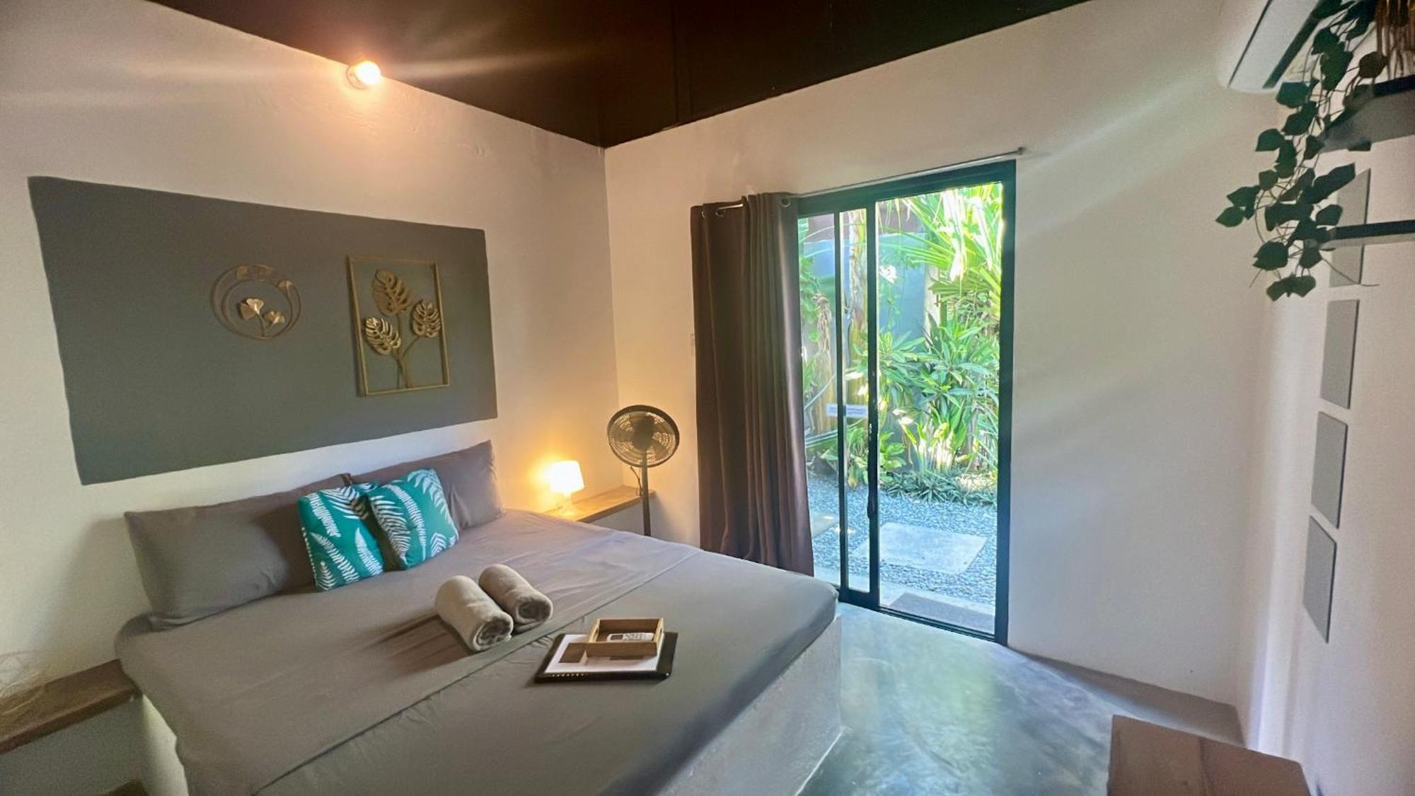 Yay Lodge Siargao, Private Room 1 With Ac & Hot Shower And Fast Starlink Wifi General Luna  Eksteriør bilde