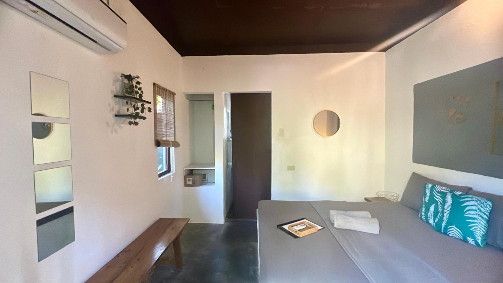 Yay Lodge Siargao, Private Room 1 With Ac & Hot Shower And Fast Starlink Wifi General Luna  Eksteriør bilde