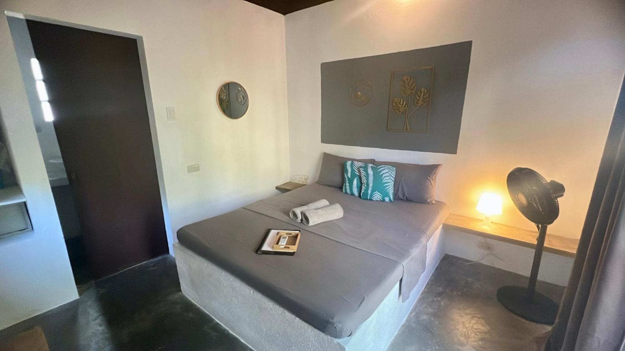 Yay Lodge Siargao, Private Room 1 With Ac & Hot Shower And Fast Starlink Wifi General Luna  Eksteriør bilde